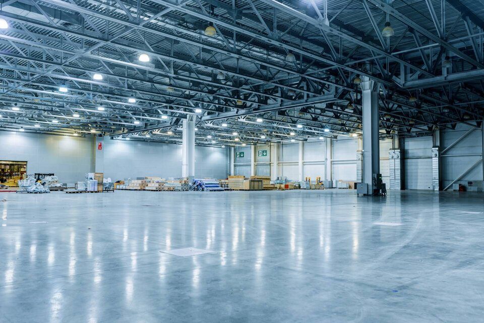 Servizi di pulizie a Milano per capannoni