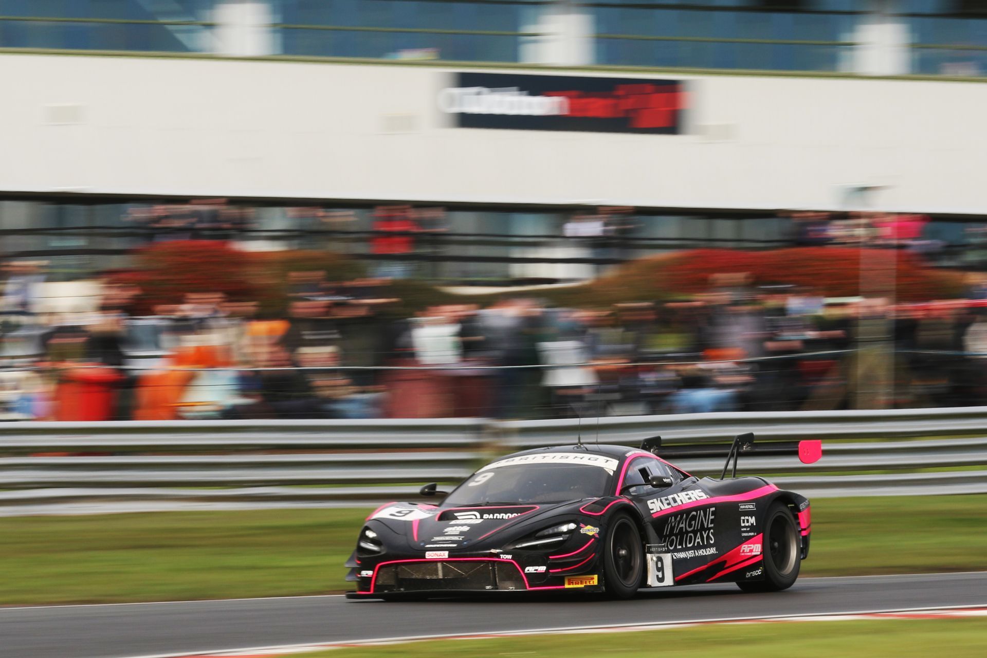 Paddock's McLaren on track at Oulton Park
