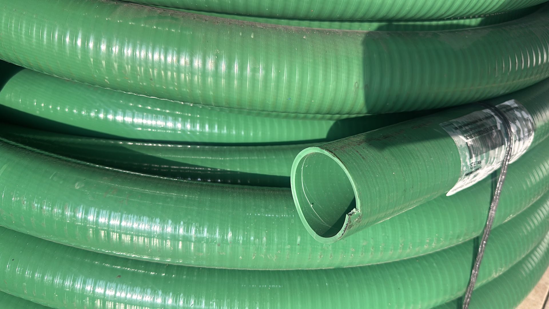 PROVEEDORA DE MANGUERAS Y CONEXIONES REGIA