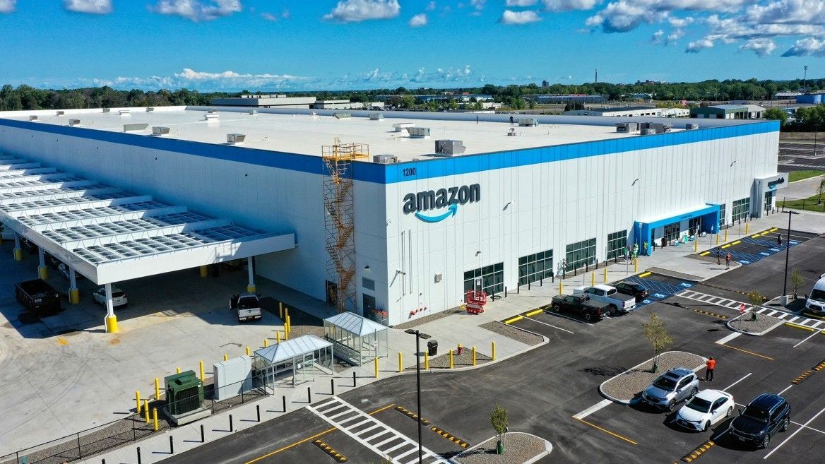 Amazon fullfillment center, Syracuse