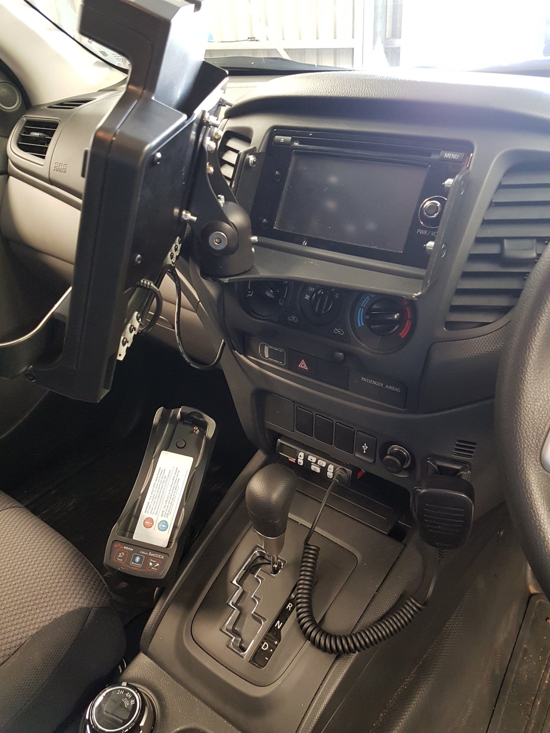 Auto Air Conditioning Getting Re-gas