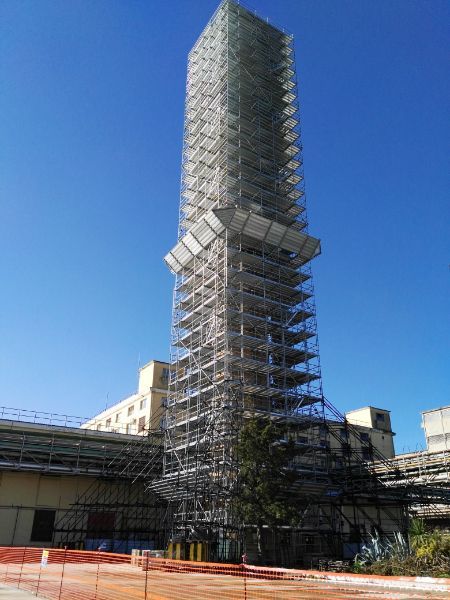 ponteggi a montanti e traversi prefabbricati