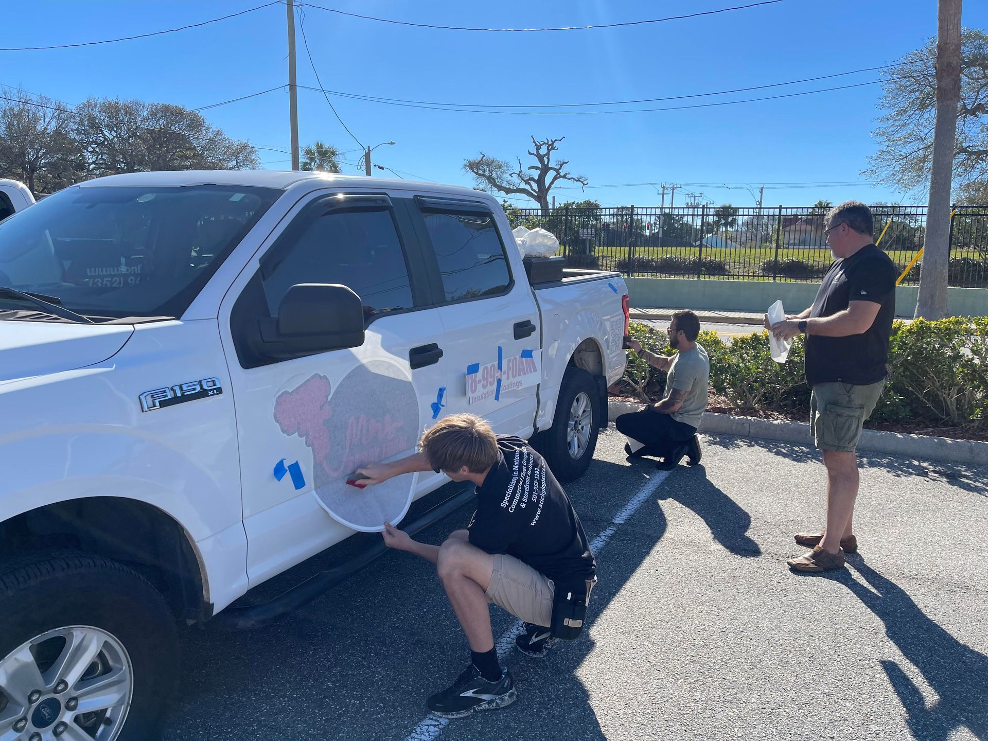 Crowded Stage — Maumelle, AR — Sticky Logistics