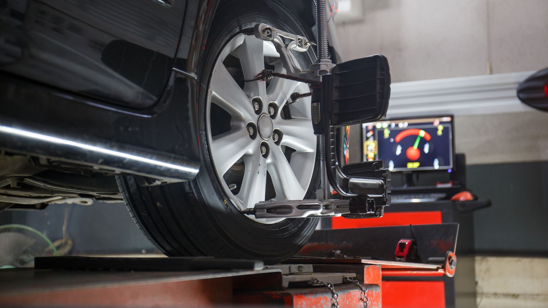 Wheel Alignment in Cleveland, TX | Akin Auto Care