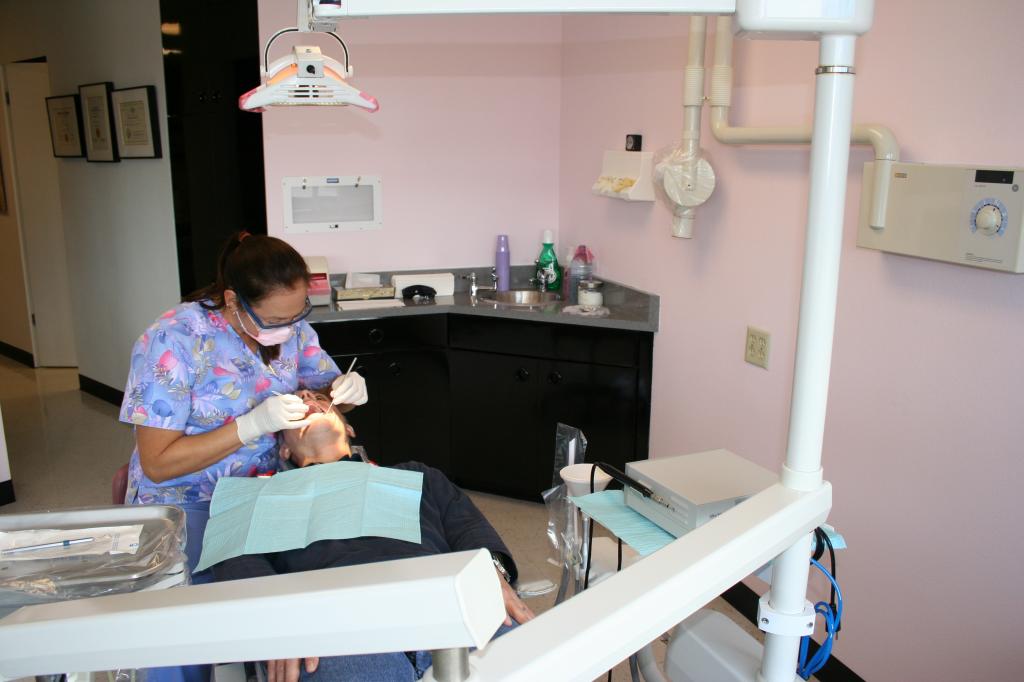 Pediatrics Dentists Long Beach, California Rosiemarie M. Cruz, D.D.S.
