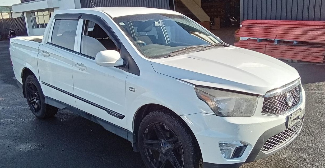 Hyundai Santa-Fe - Manawatu, NZ - Manawatu Commercial 4x4 Parts World Hyundai Santa-Fe - Manawatu, NZ - Manawatu Commercial 4x4 Parts World