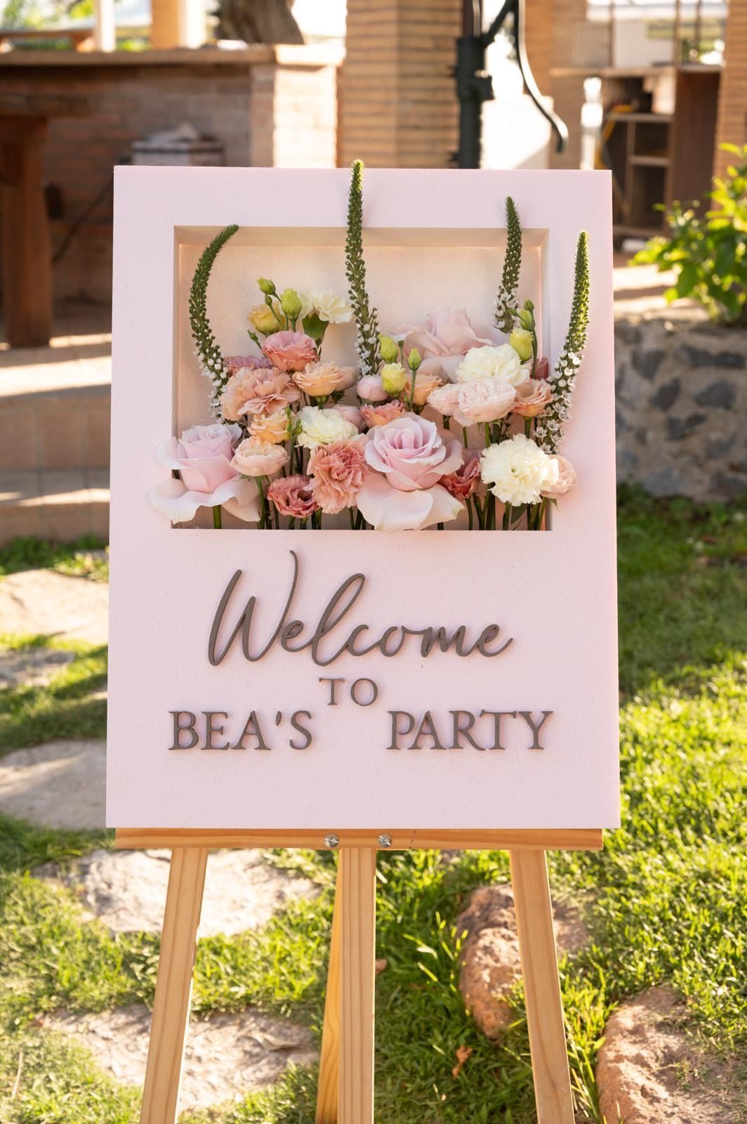 Cartello rosa con la scritta