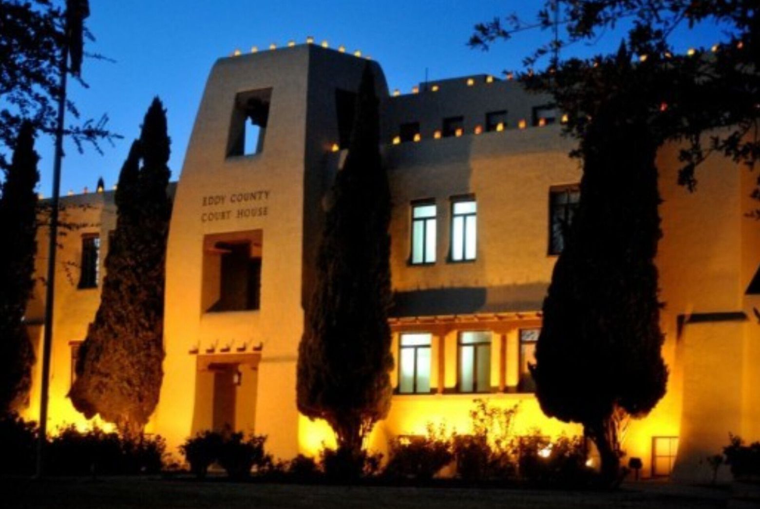 Exterior of Eddy County Court House