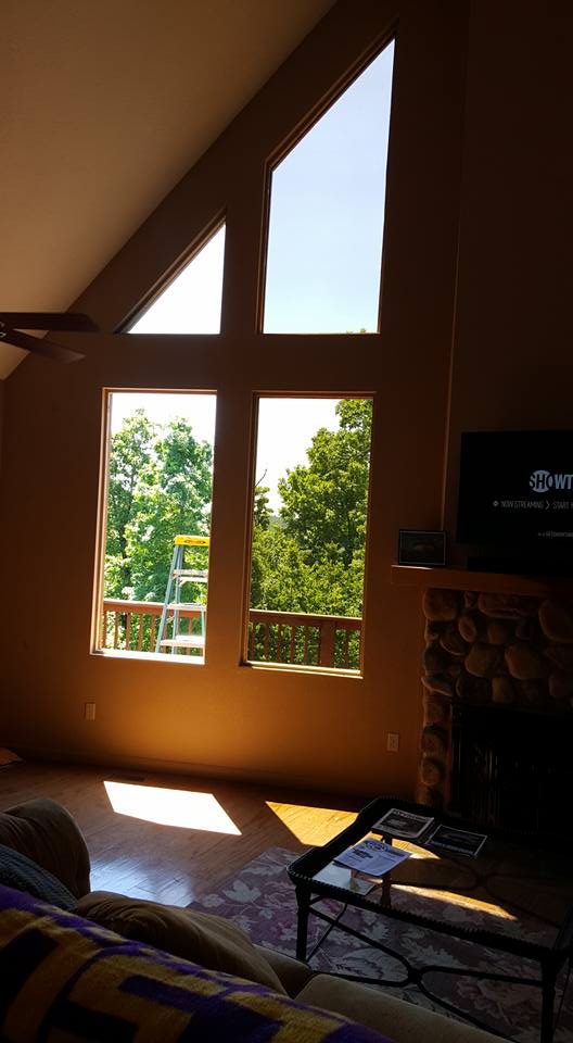 After Cleaning Dirty Window — Mountain Home, AR — Custom Glass