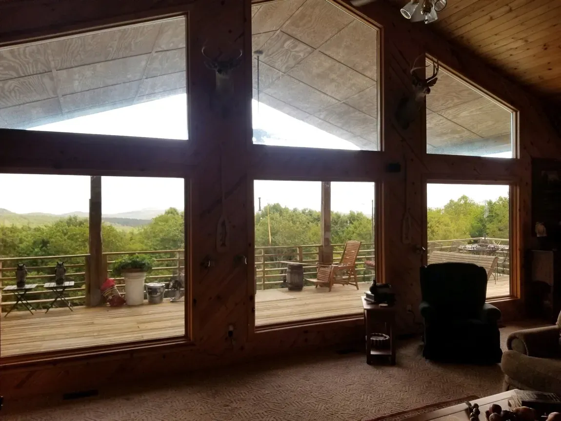 Room With Window — Mountain Home, AR — Custom Glass