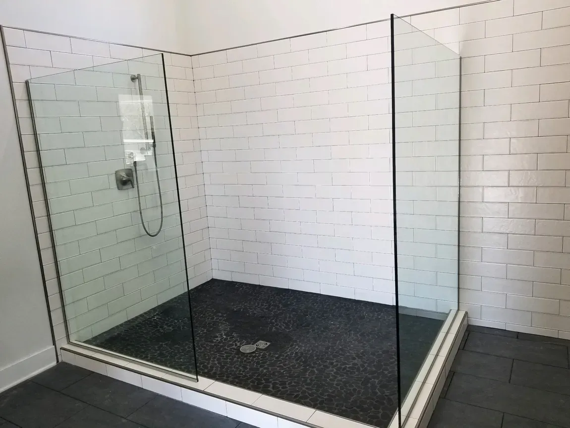 Black And White Tile Bathroom — Mountain Home, AR — Custom Glass
