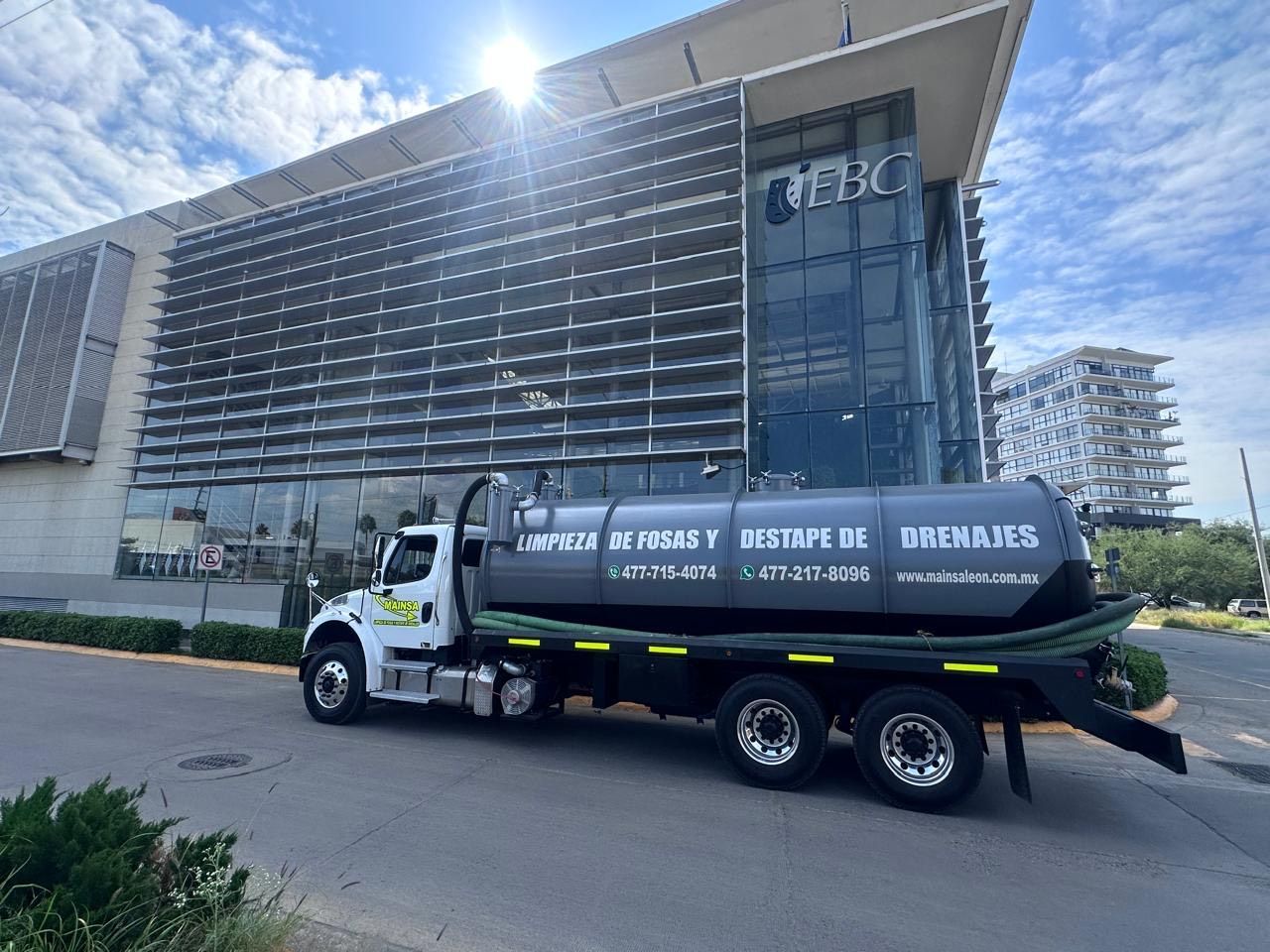 MAINSA - Equipo y personal especializado en el desazolve de drenajes