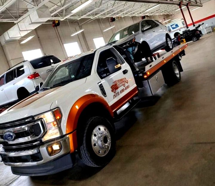 Toebbens Towing will be there for you after a car accident in Jefferson City, MO