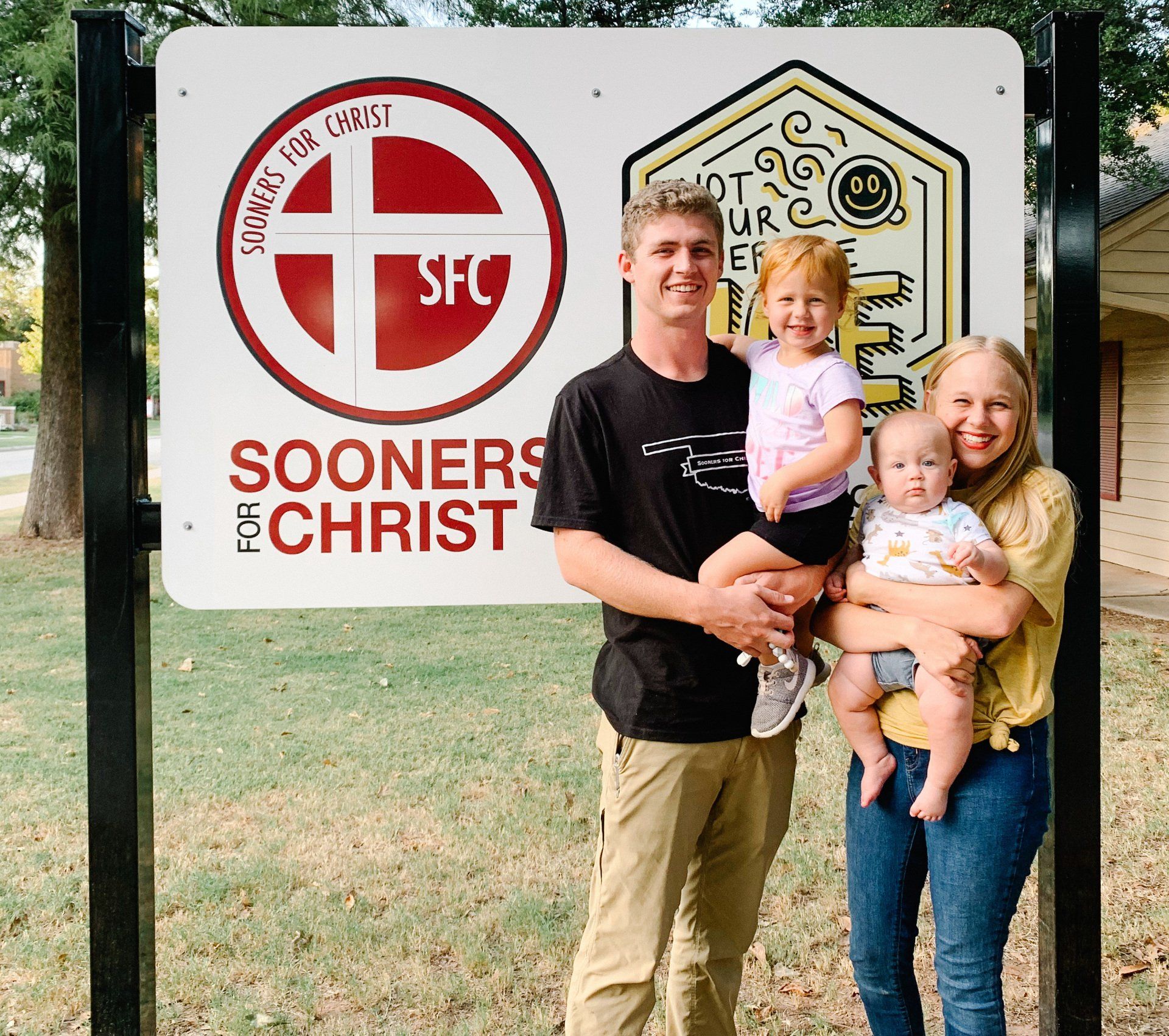 Shane and Bekah Standerfer - Univ of Oklahoma - P.O.D. Missionaries