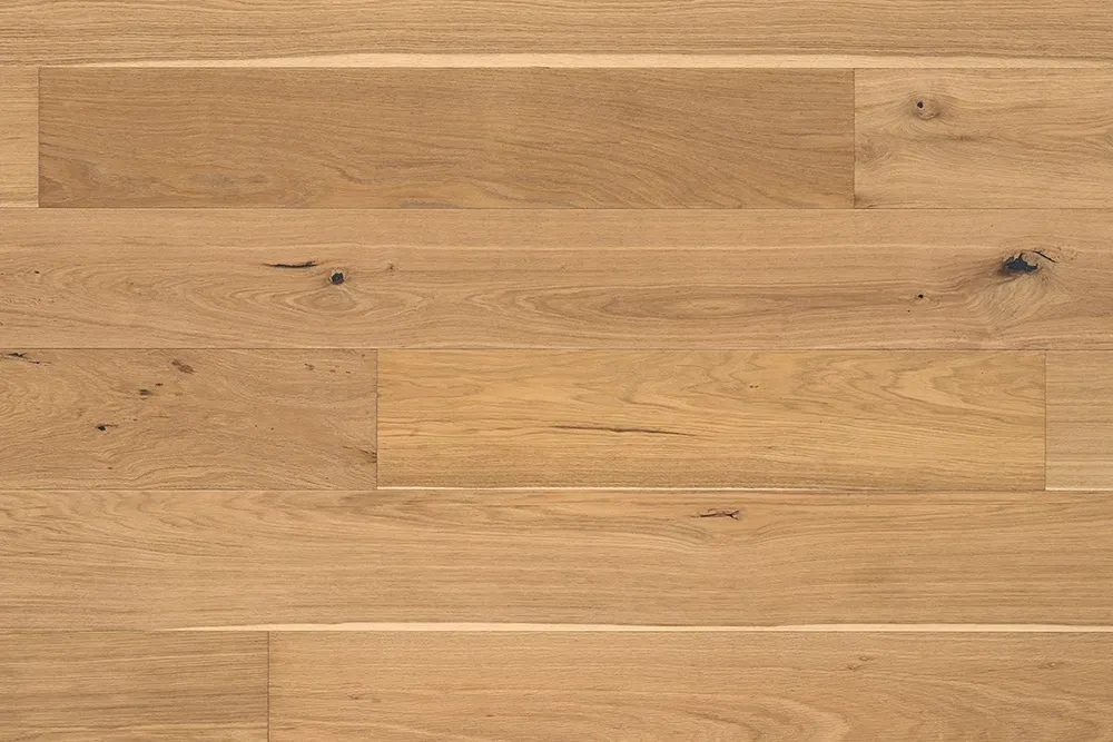 Detailed view of Kentwood Flooring, engineered hardwood, Collection: Abode: Brenham, Macaroon model.