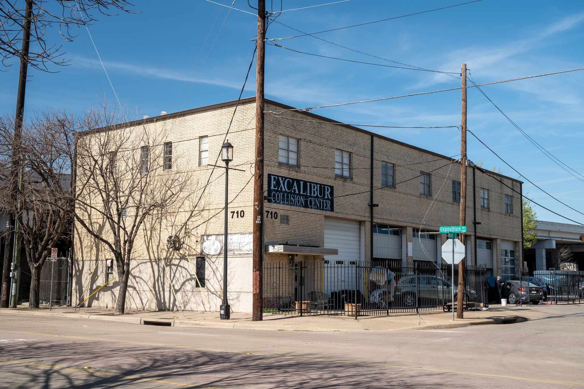 Excalibur Collision repair shop photo 1