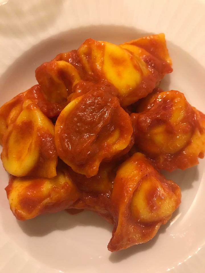 tortellini al sugo