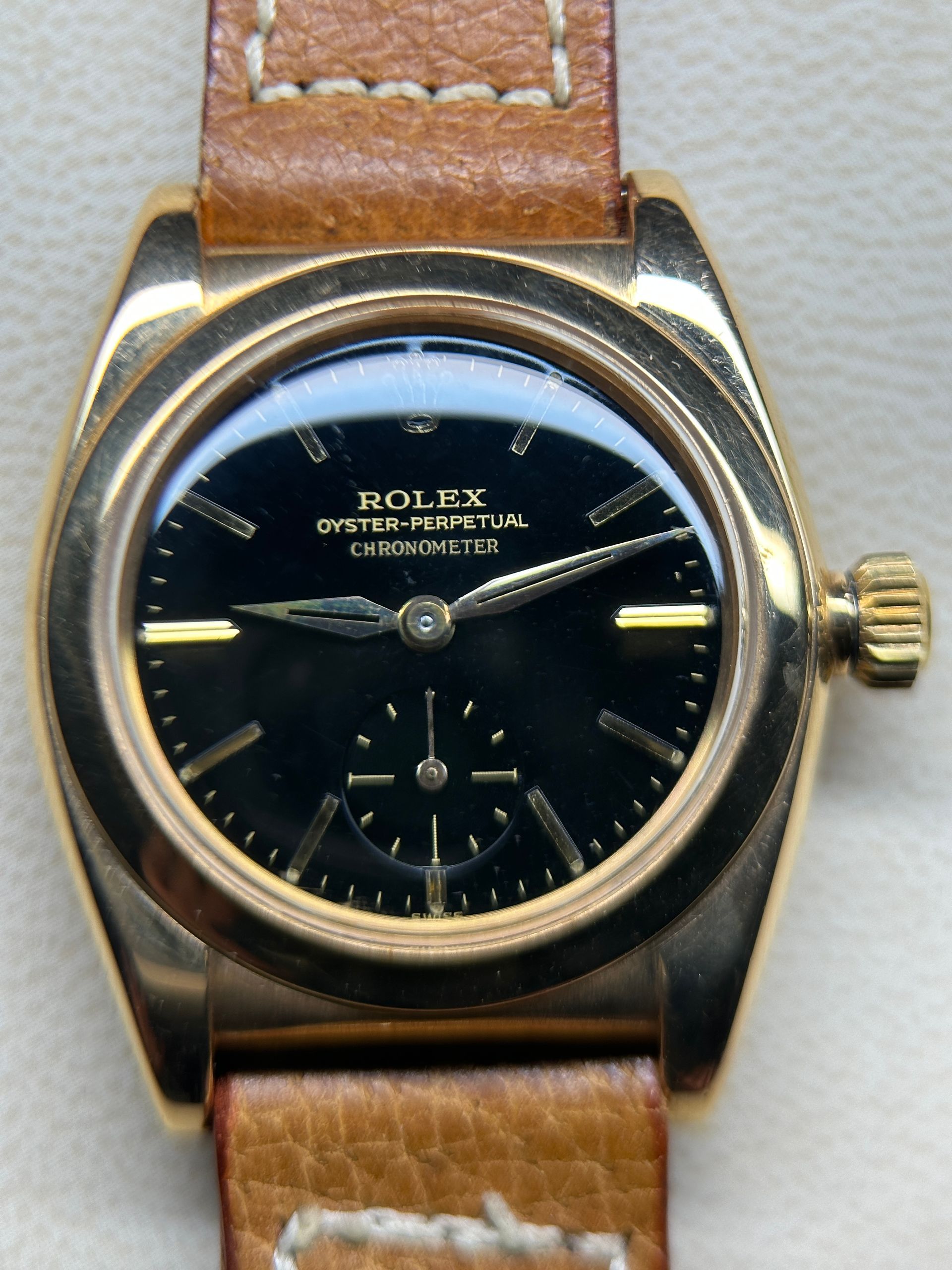 [Sold]Rolex, 18k Pink Gold Bubbleback Ref. 3130/3372, Glossy Black Dial Circa 1940's
