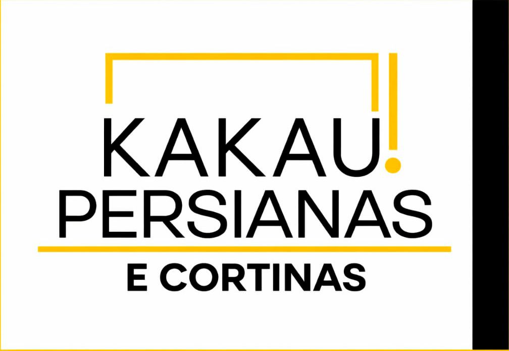 Logotipo da Kakau Persianas e Cortinas, texto em preto e amarelo sobre fundo branco.
