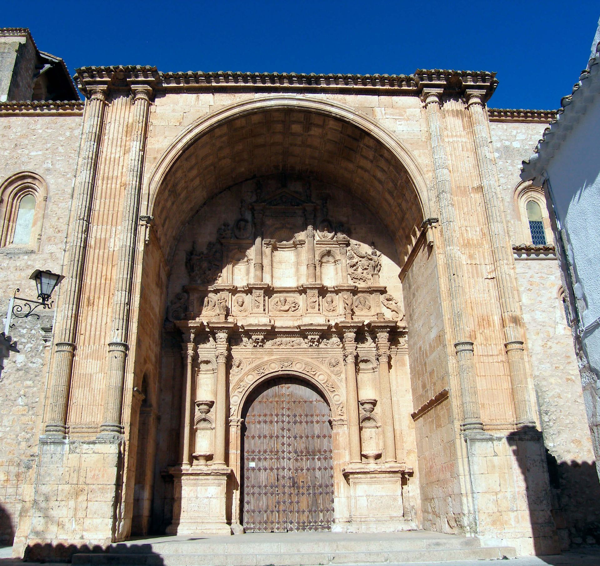 Portada principal de Santa María