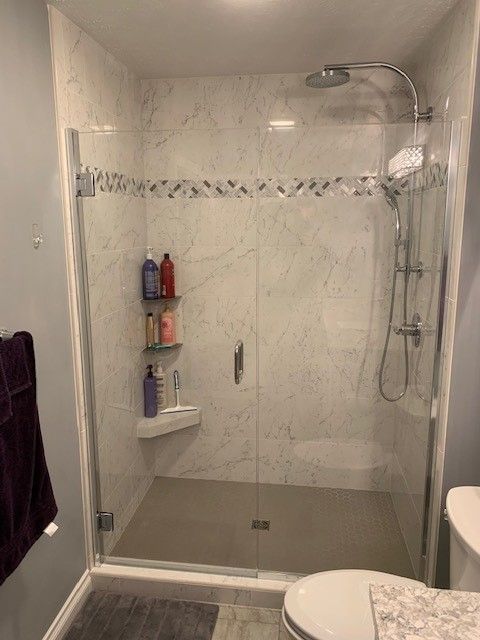Shower Glass Door — Kalamazoo, MI — J&J Glass