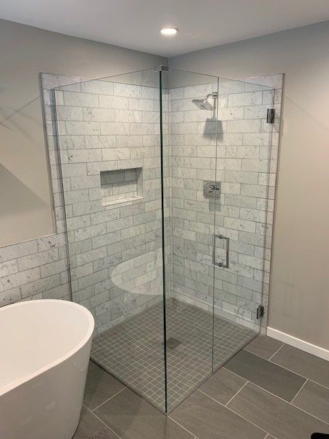 Shower Area — Kalamazoo, MI — J&J Glass