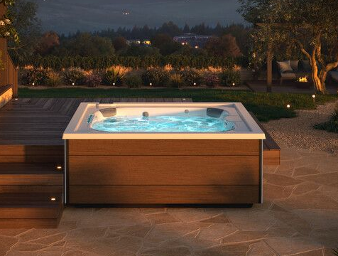 Jacuzzi hot tub