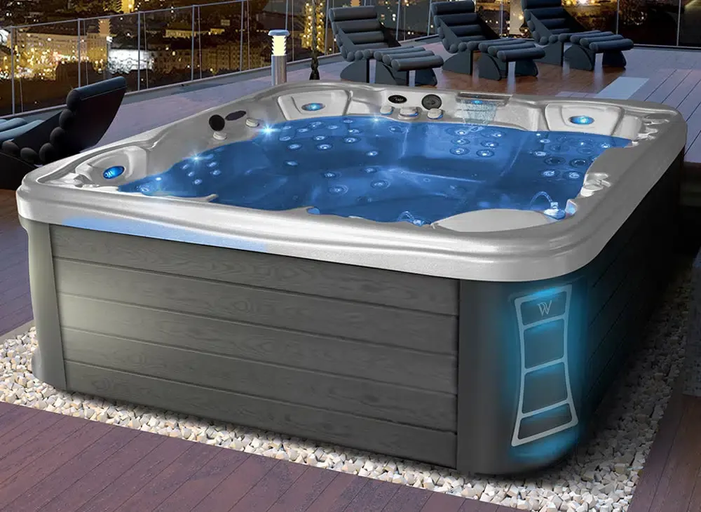 Wellis Hot Tub