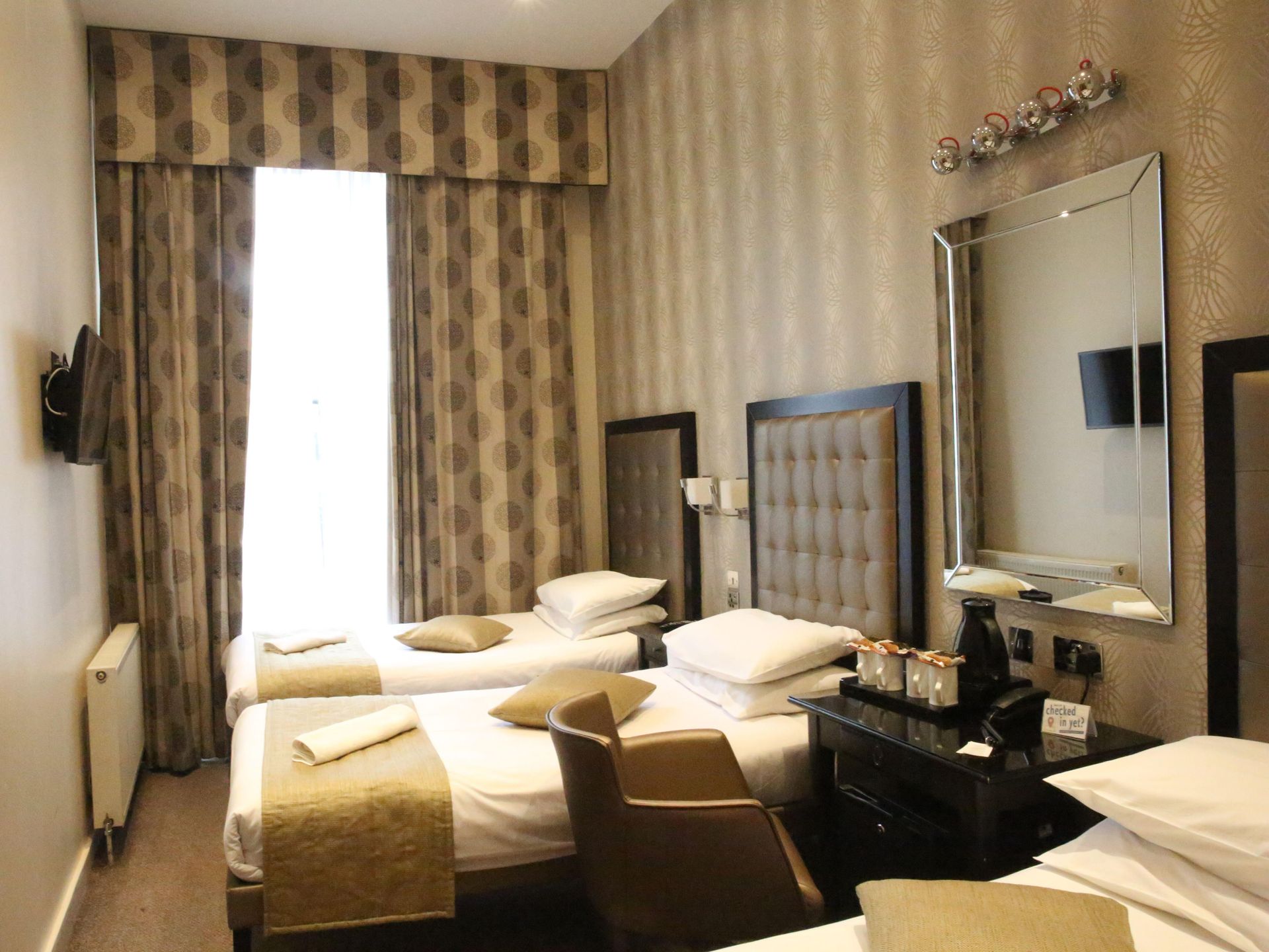 quad-room-duke-of-leinster-hotel.jpg