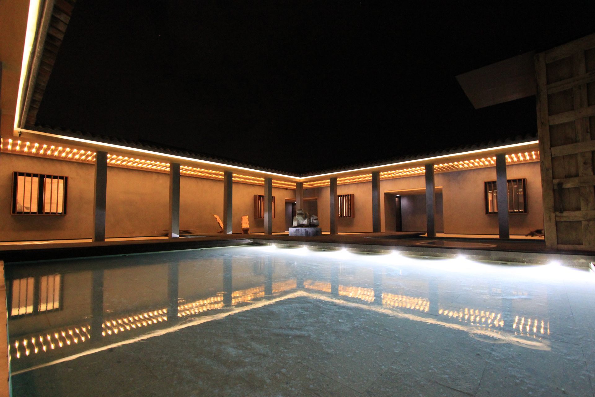 Uvence Arte + Hotel