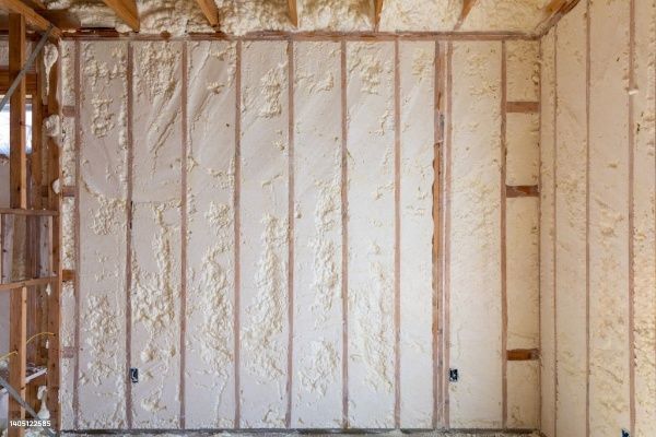 Los Angeles drywall and insulation services with spray foam for energy-efficient homes.