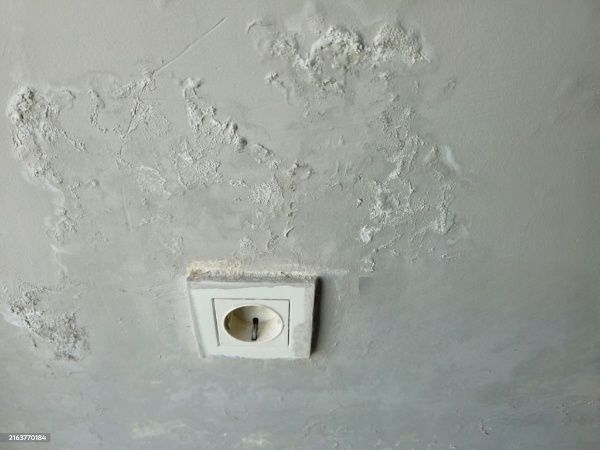 Los Angeles drywall water damage repair services for restoring walls and ceilings.