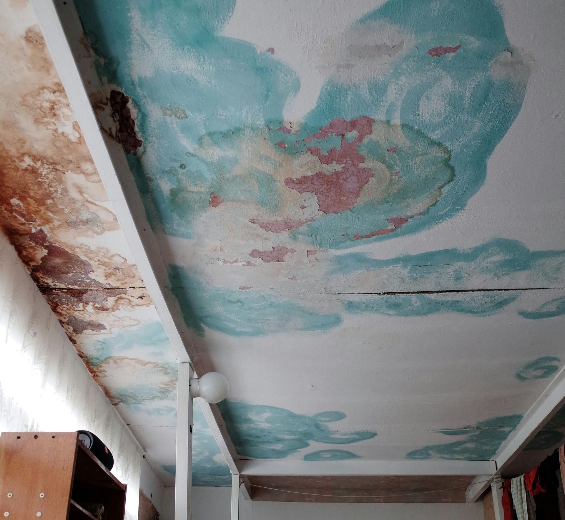 Water damage drywall restoration and ceiling repair services in Los Angeles.