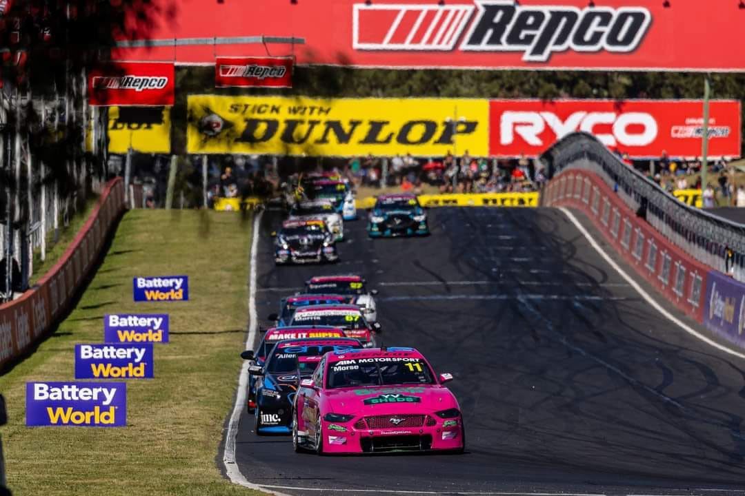 Racing cars on the track — Qualified Roofer in Canberra