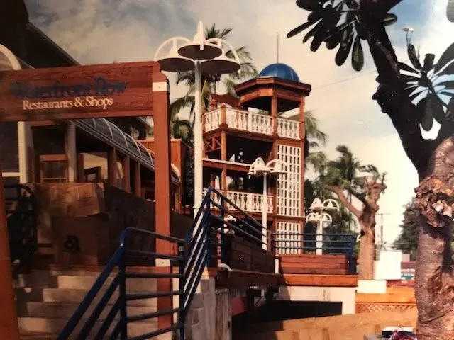 Custom black railing — Kailua Kona, HI — Incom Inc