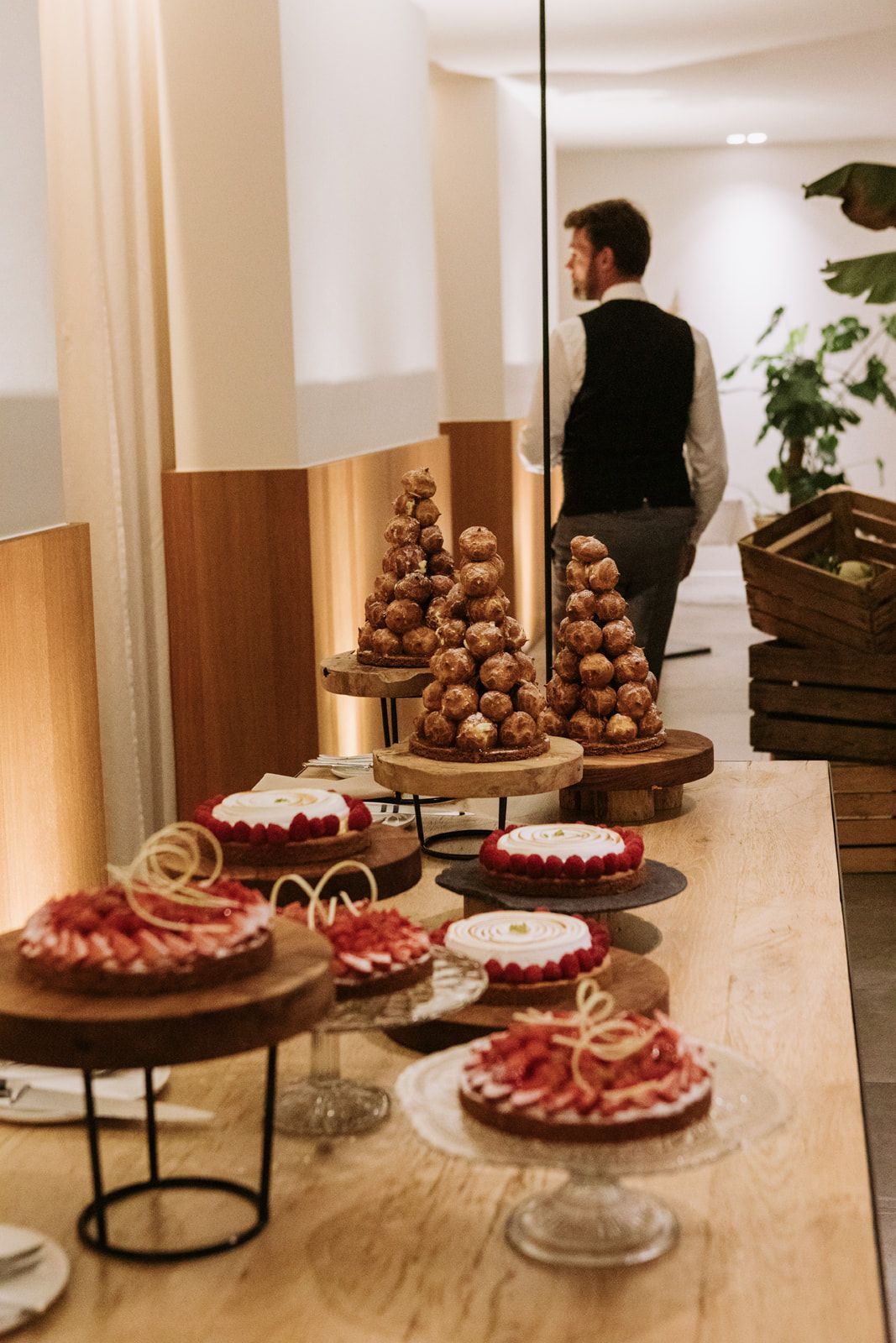 Dessertbuffet die geserveerd wordt tijdens een feest bij feestzaal t'Hoornaerts