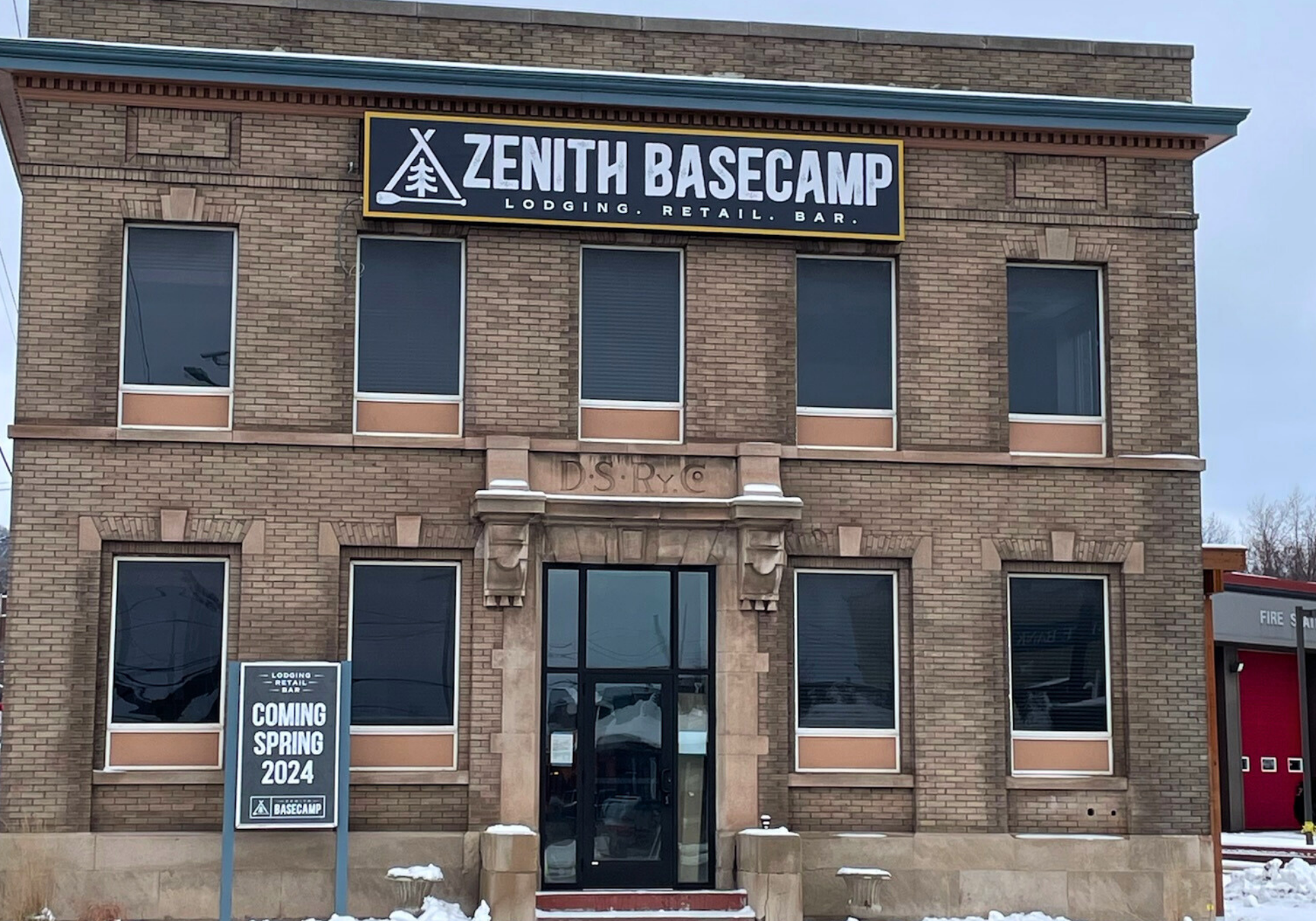 Zenith Basecamp - Adventure-inspired Community Gathering
