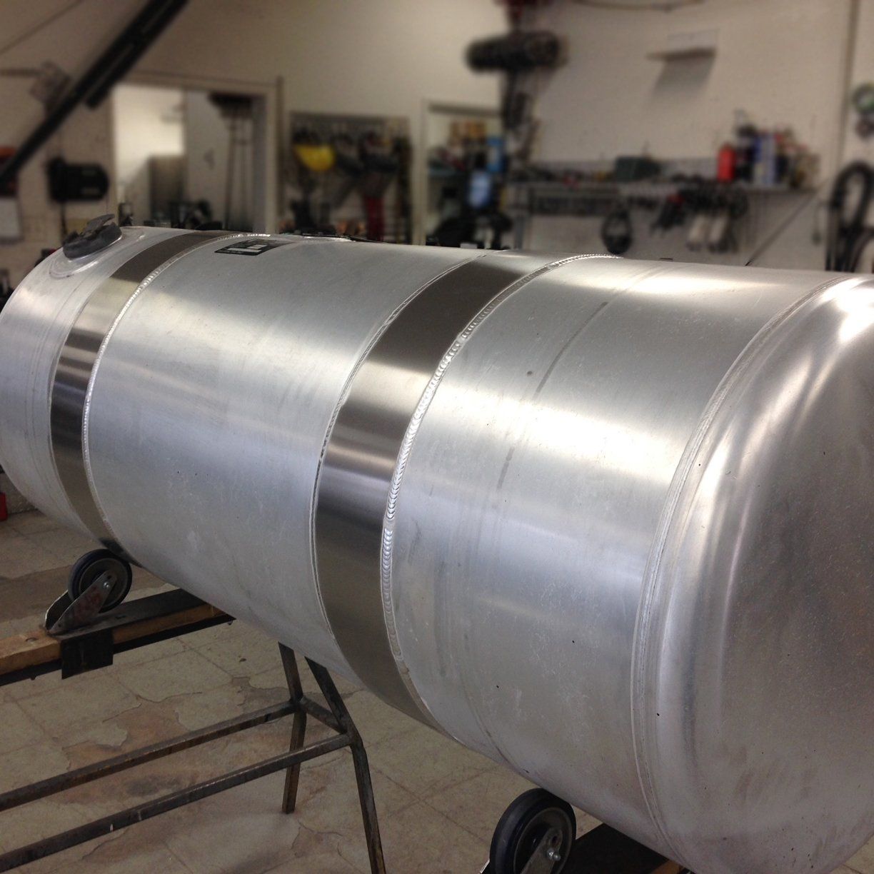 semi-truck-fuel-tank-repair