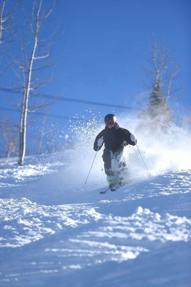 PCSS mogul athlete Brad Manns showing off some great mogul skiing technique