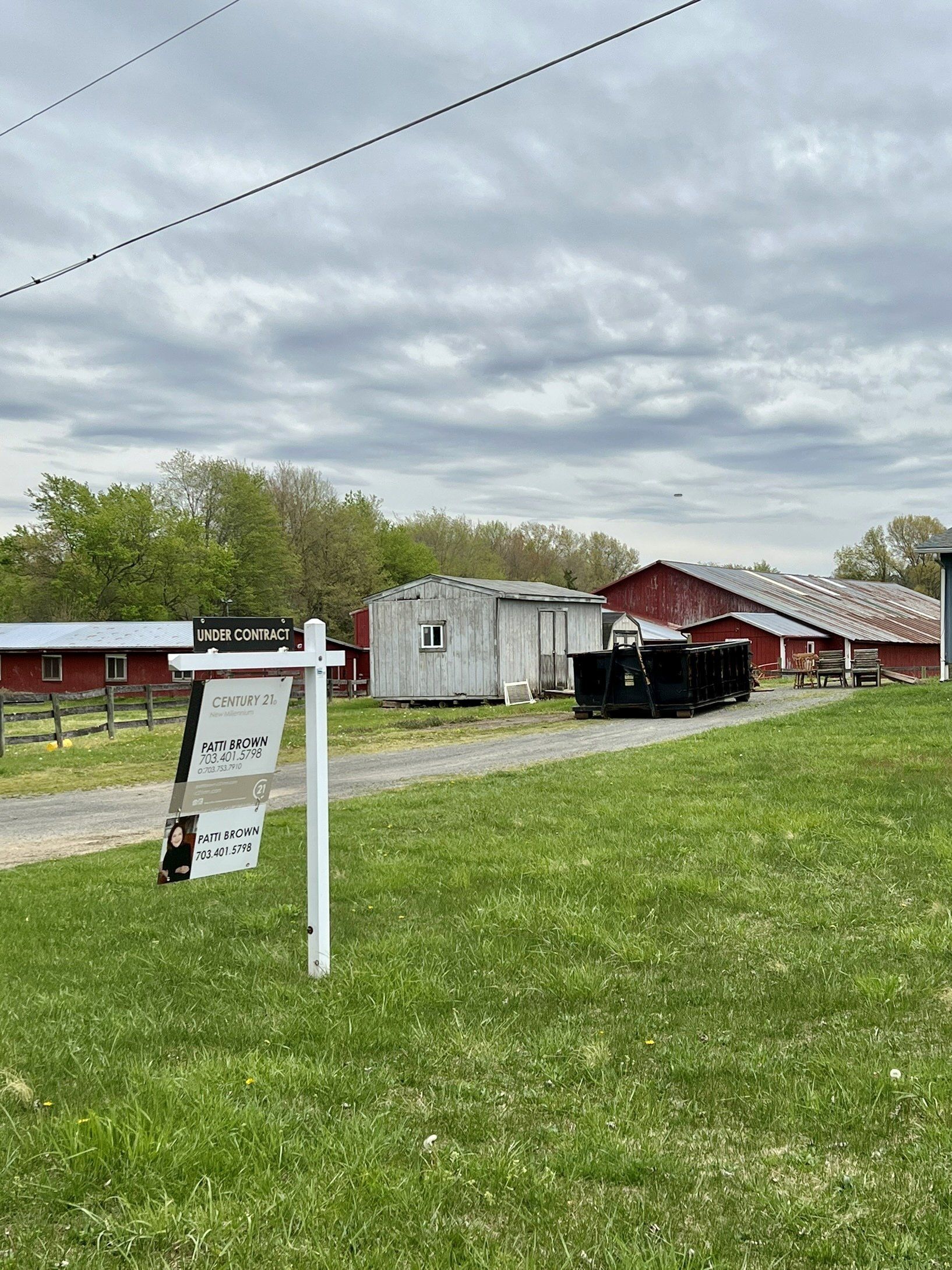 Driveway-friendly roll-off dumpster rental in Warrenton VA by Xpress Dumpster Rentals