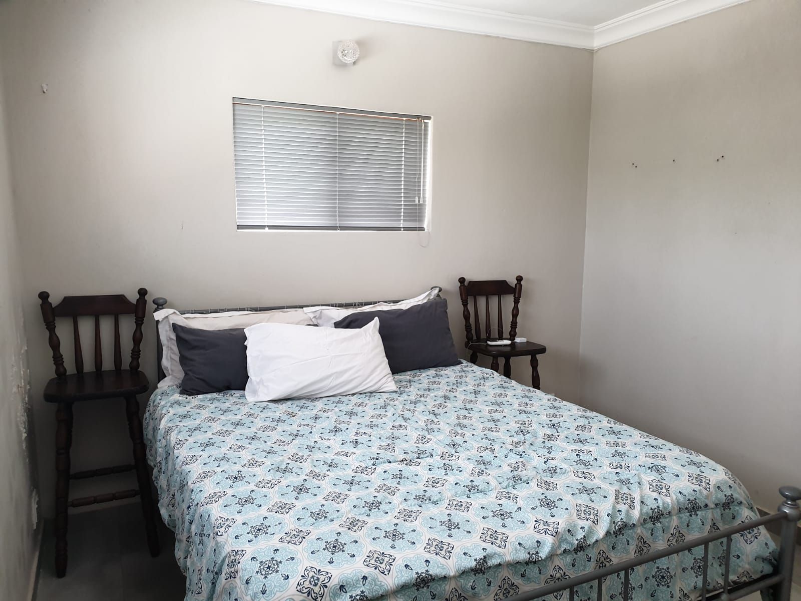 Flat to rent in Durban North | Whatsapp +27 81 472 2443