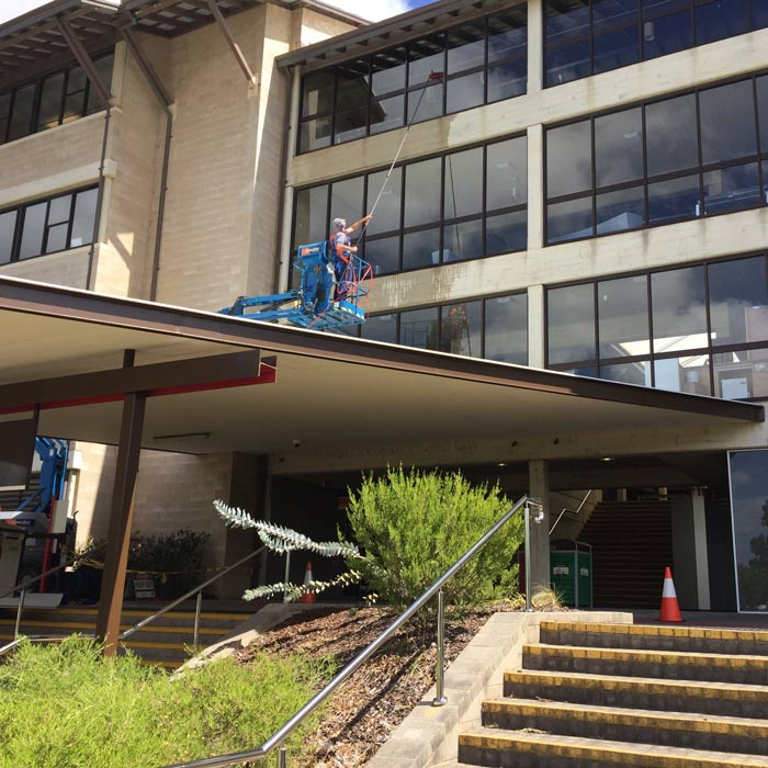 commercial window cleaners