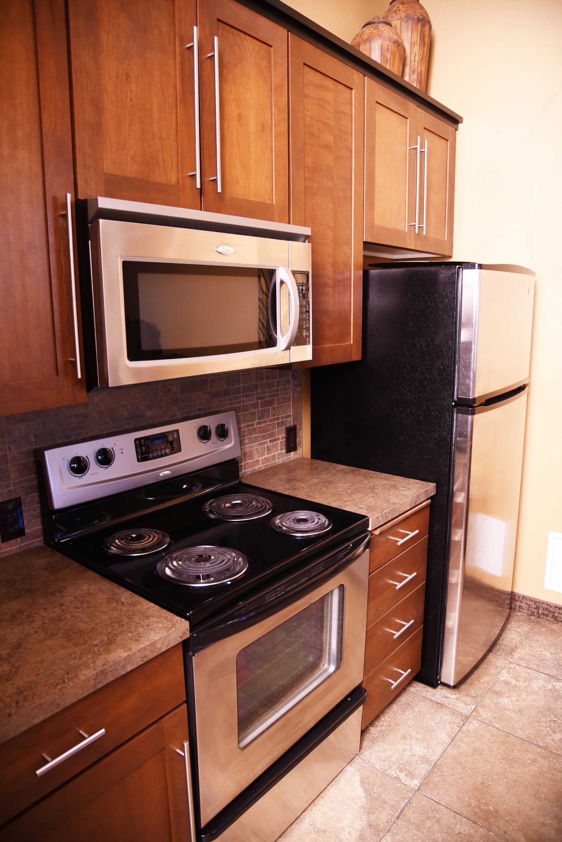 Lusitano Apartment kitchen and stove