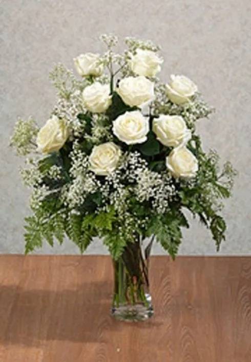 mazzo di rose bianche