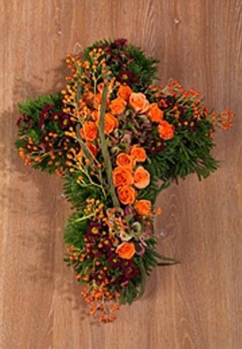 composizione floreale a forma di croce