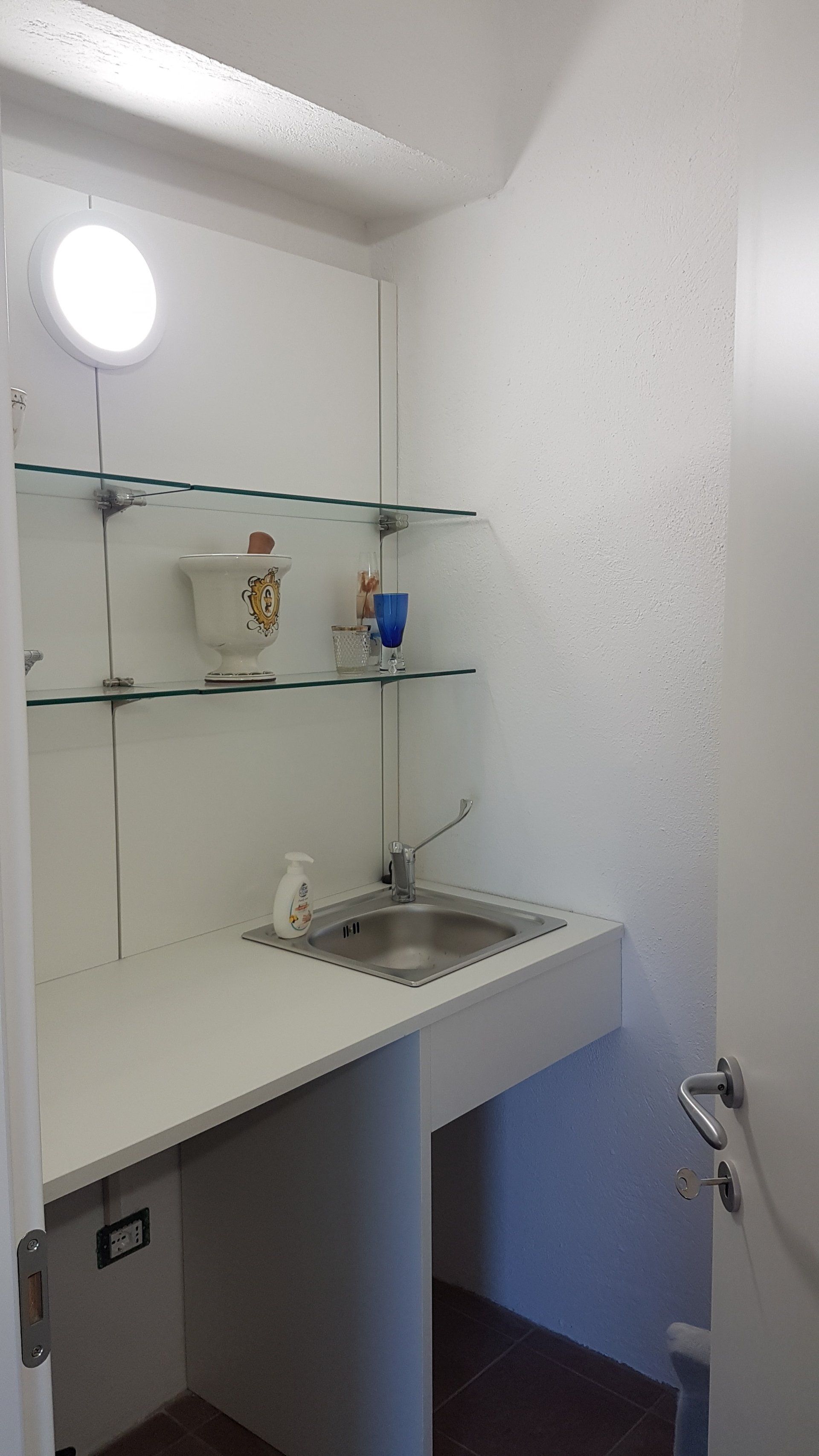 laboratorio farmacia del lago