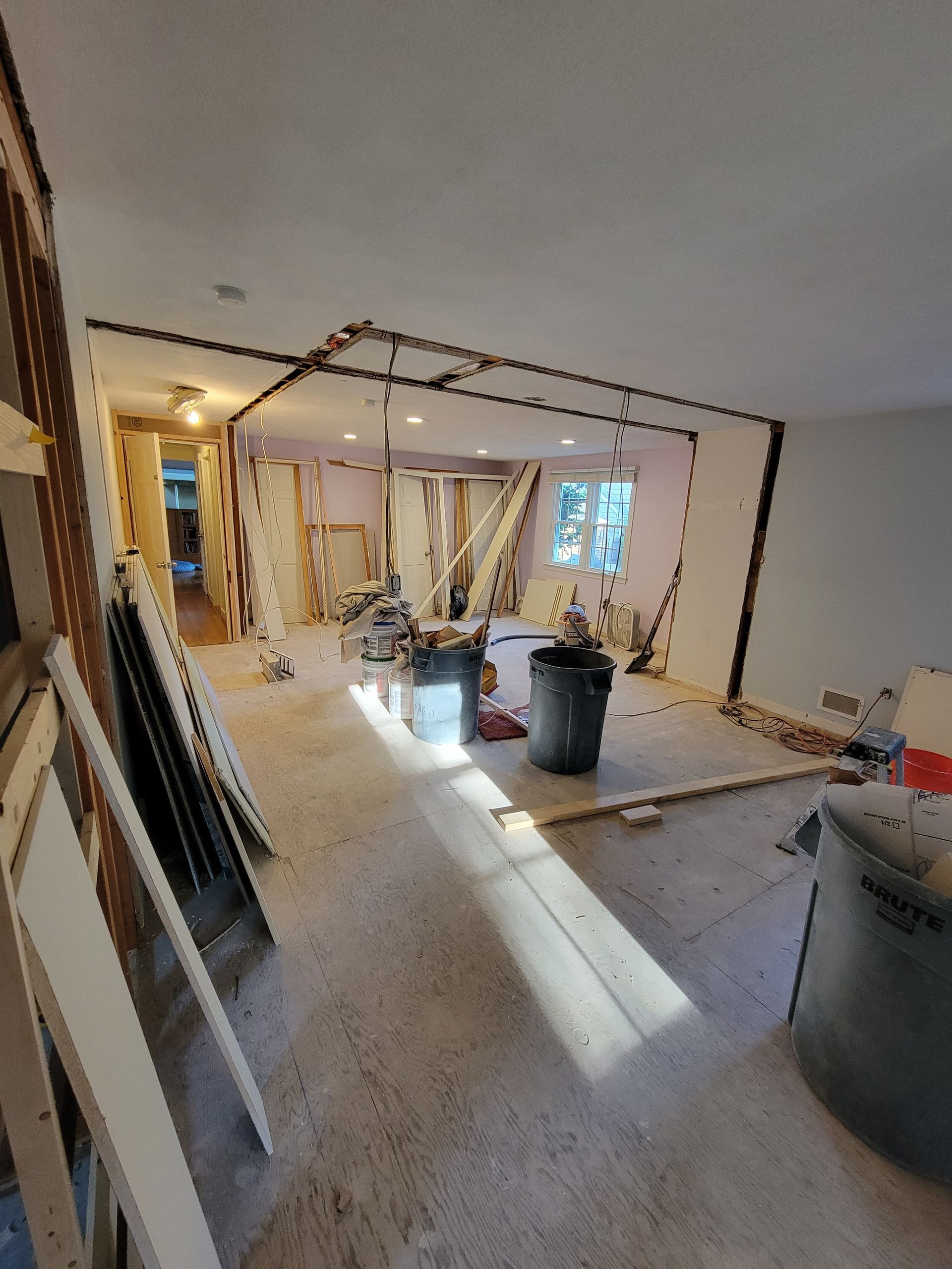 A room that is being remodeled with a lot of work going on.