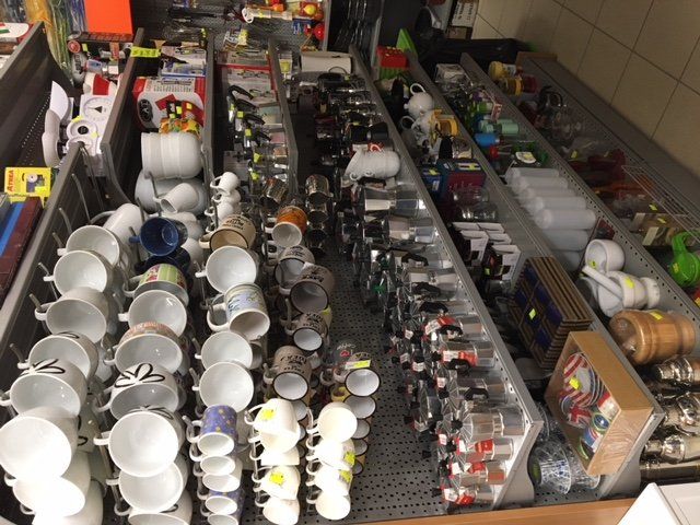 tazzine e servizi da caffè