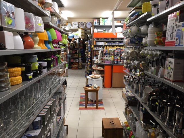 interni spazio espositivo ferramenta