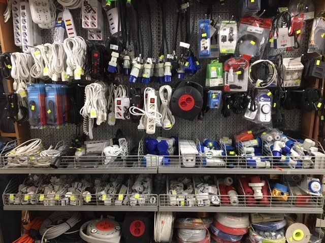 cavi, prolunghe e prese